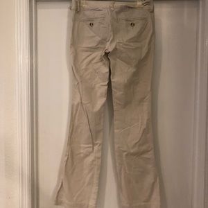 Women’s American eagle khaki pants